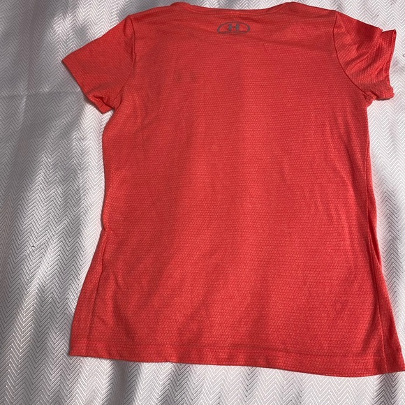 Under Armour Tee Shirt - Picture 3 of 7